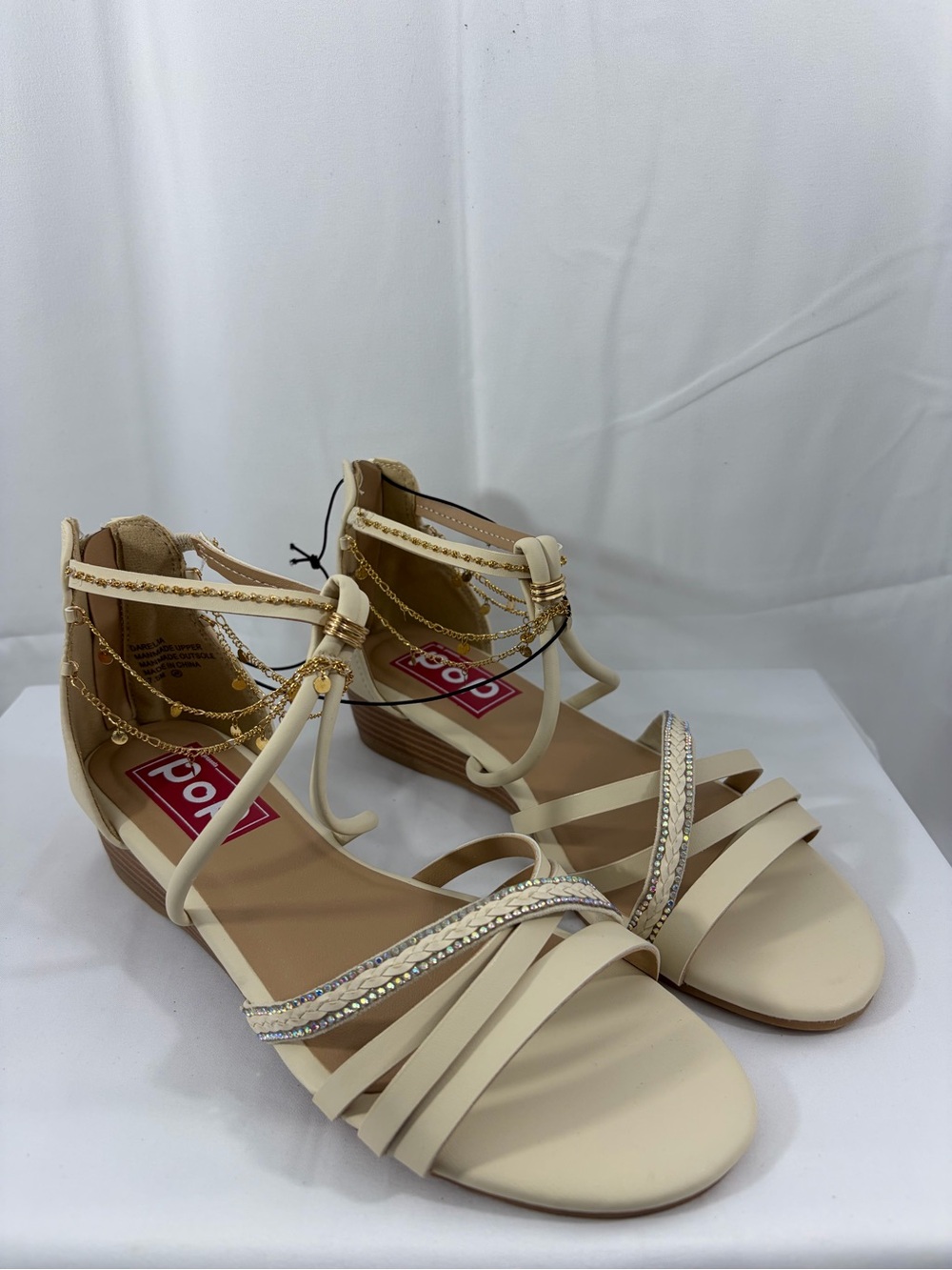 NWT pop Women’s Size 7.5 Beige Strappy Ankle-Chain Sandals